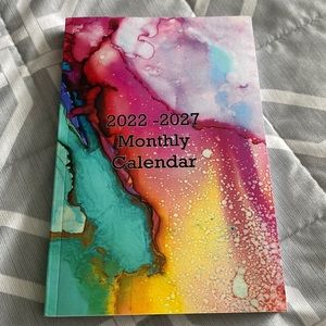 2022-2027 monthly calendar planner
